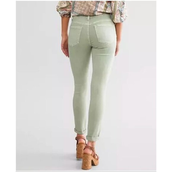 Vervet Women's Mid-Rise Ankle Skinny Stretch Jean in Pluses - Sz 27 - NWT - Picture 4 of 10